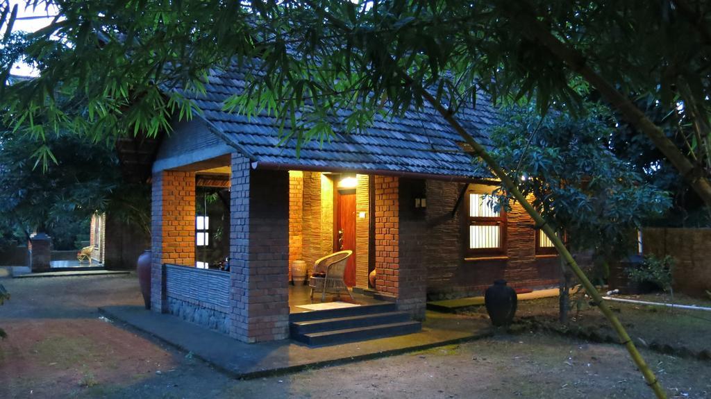 Clayfingers Art Cottage Thrissur 客房 照片